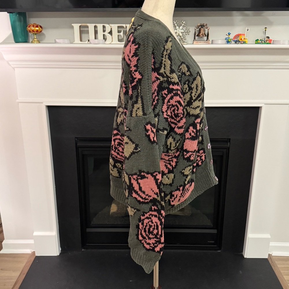 🌹 Vintage Nancy Vale Floral Knit Cardigan (Medium) 🌹 - Picture 4 of 12
